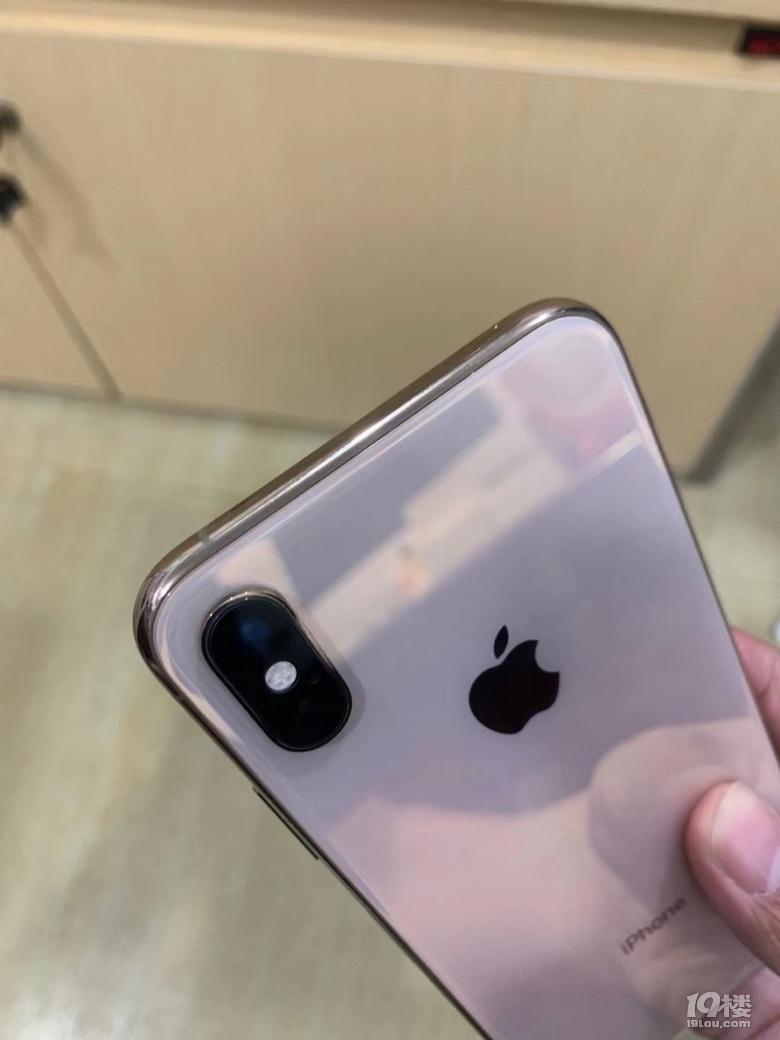 苹果xs折叠版折叠iphone-第2张图片-太平洋在线下载